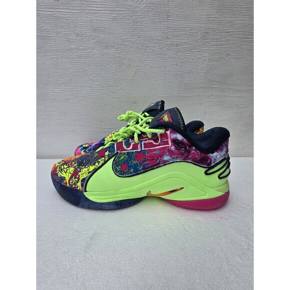 New NBA Nike Basketball Shoes LeBron James 22 Bryce\'s World  Men\'s Size 11 main image 5